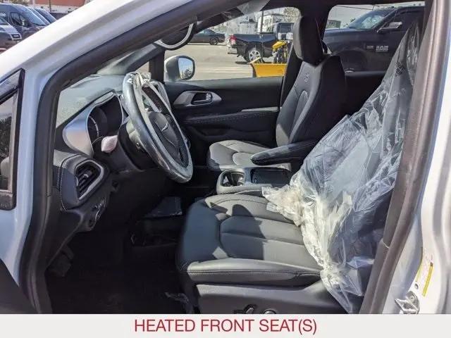 2023 Chrysler Pacifica Hybrid Touring L