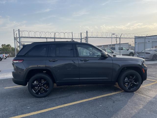 2023 Jeep Grand Cherokee GRAND CHEROKEE ALTITUDE 4X4