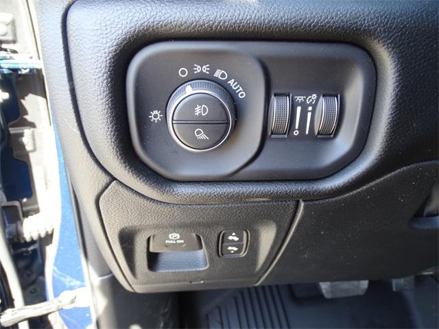 2023 RAM Ram 1500 RAM 1500 LARAMIE CREW CAB 4X4 57 BOX