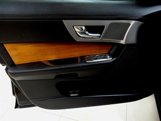 2010 Jaguar XF Unknown