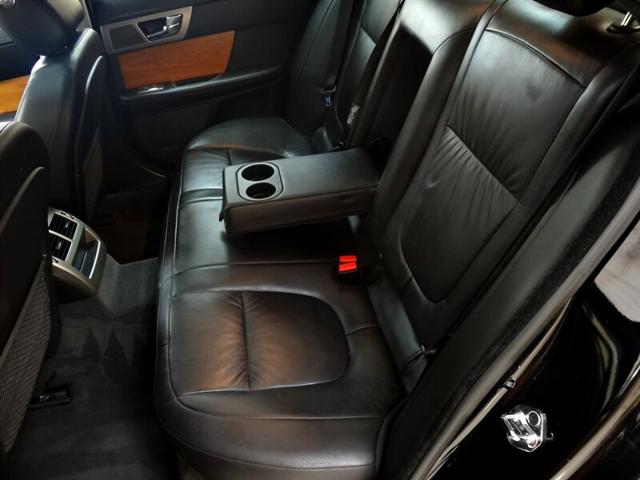 2010 Jaguar XF Unknown