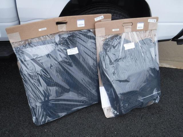 2023 RAM Ram 1500 RAM 1500 LARAMIE CREW CAB 4X4 57 BOX