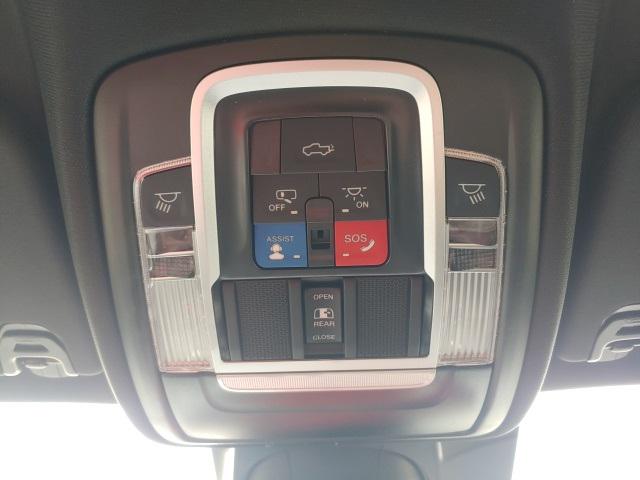 2023 RAM Ram 1500 RAM 1500 LARAMIE CREW CAB 4X4 64 BOX