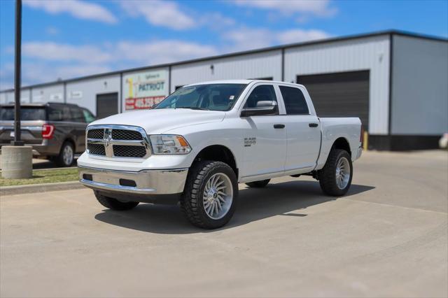 2023 RAM Ram 1500 Classic RAM 1500 CLASSIC TRADESMAN CREW CAB 4X4 57 BOX