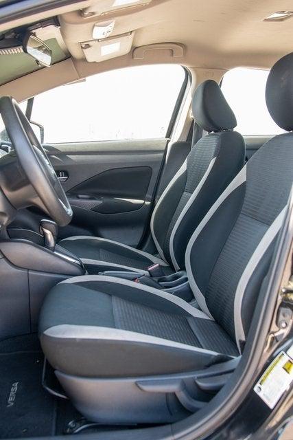 2021 Nissan Versa SV Xtronic CVT