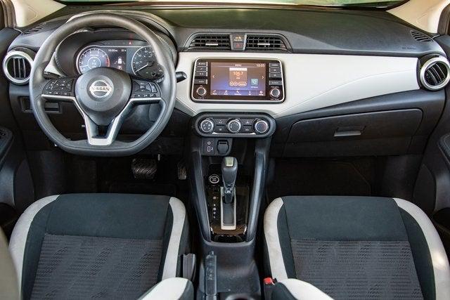 2021 Nissan Versa SV Xtronic CVT