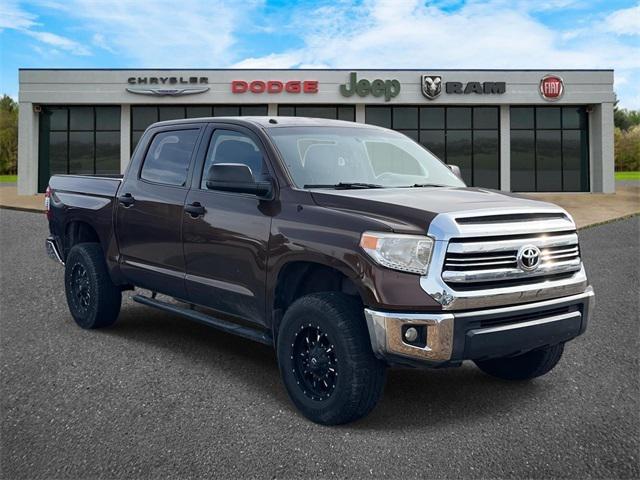 2017 Toyota Tundra SR5 5.7L V8 2017 Toyota Tundra SR5 5.7L V8