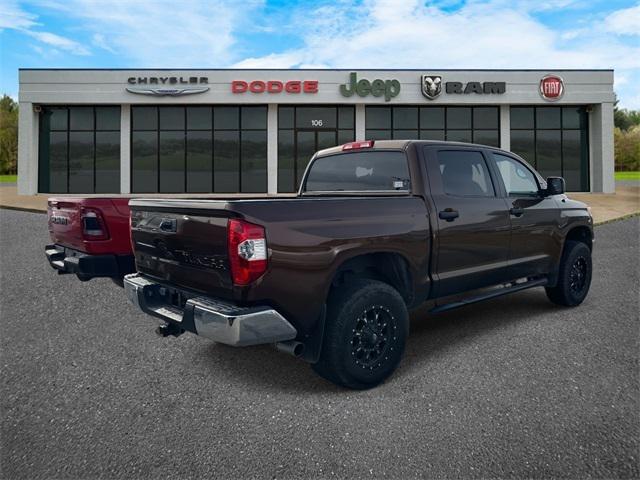 2017 Toyota Tundra SR5 5.7L V8 2017 Toyota Tundra SR5 5.7L V8