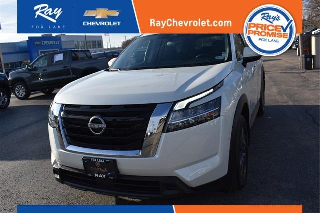 2022 Nissan Pathfinder SV 4WD for sale in Fox Lake, IL