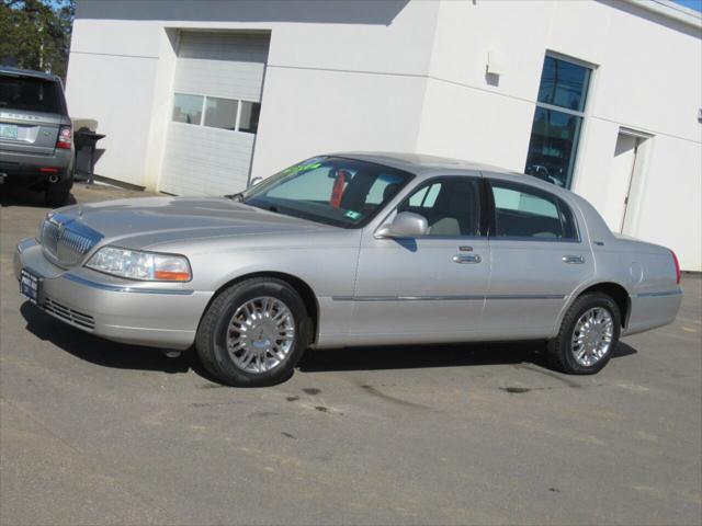 2007 Lincoln Town Car Signature Limited for sale in Concord, NH