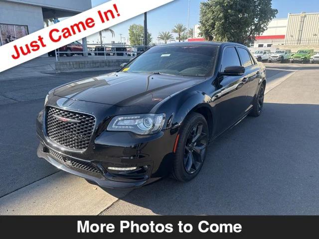 2022 Chrysler 300 S 2022 Chrysler 300 S