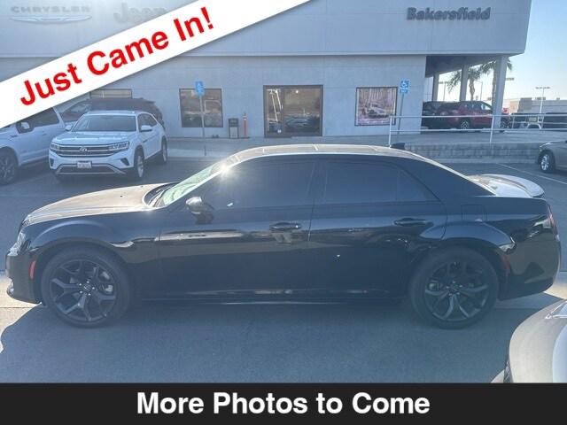 2022 Chrysler 300 S 2022 Chrysler 300 S