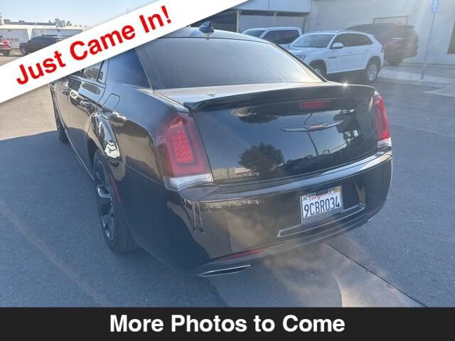 2022 Chrysler 300 S 2022 Chrysler 300 S