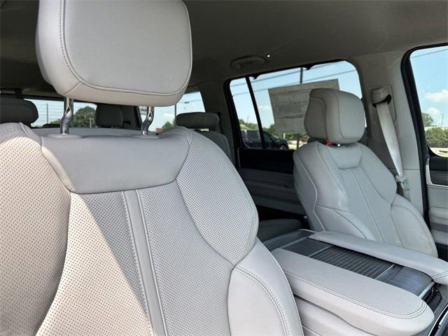 2023 Jeep Wagoneer Series III 4x4