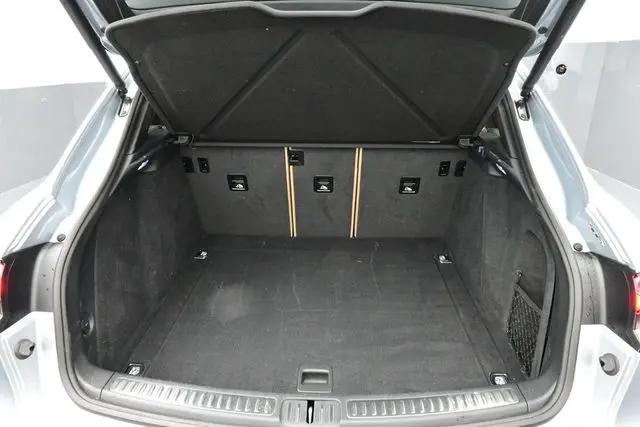 2022 Porsche Macan Standard