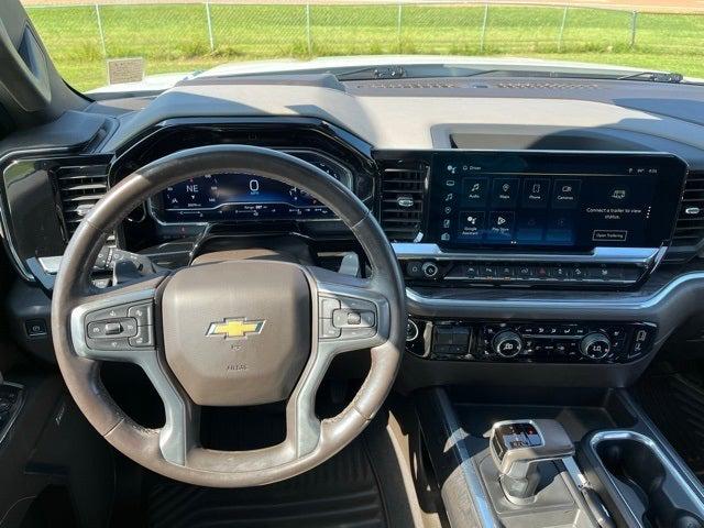 2022 Chevrolet Silverado 1500 4WD Crew Cab Short Bed LTZ