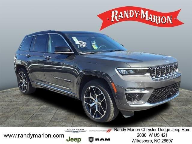 2022 Jeep Grand Cherokee 4xe Summit Reserve 4x4 2022 Jeep Grand Cherokee 4xe Summit Reserve 4x4