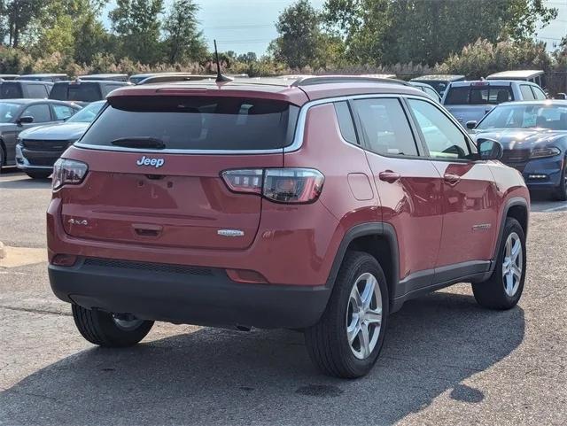 2023 Jeep Compass COMPASS LATITUDE 4X4