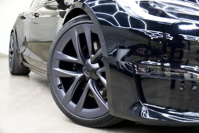 2021 Tesla Model S Plaid Tri Motor All-Wheel Drive