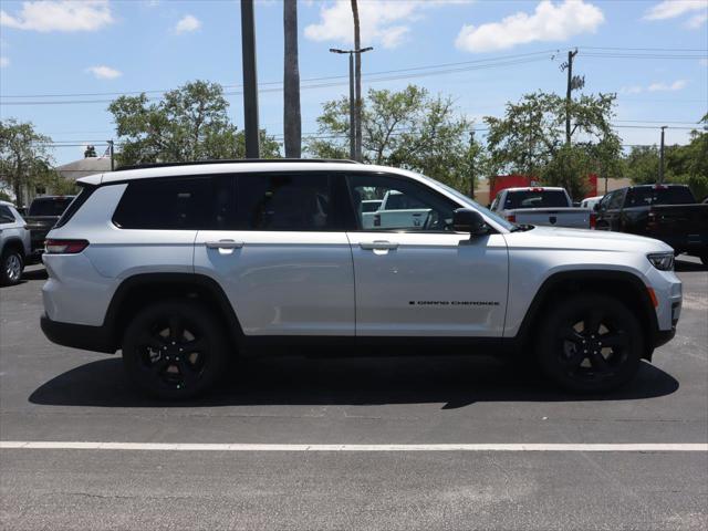 2023 Jeep Grand Cherokee GRAND CHEROKEE L ALTITUDE 4X4