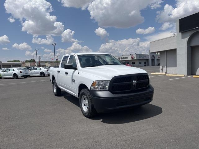 2023 RAM Ram 1500 Classic RAM 1500 CLASSIC TRADESMAN CREW CAB 4X4 57 BOX