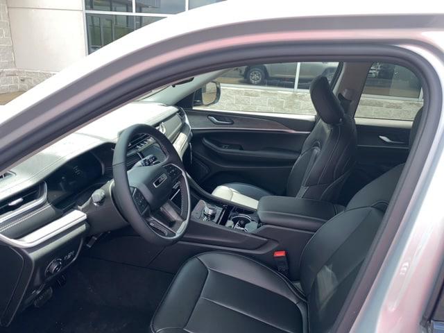 2023 Jeep Grand Cherokee GRAND CHEROKEE L LIMITED 4X4