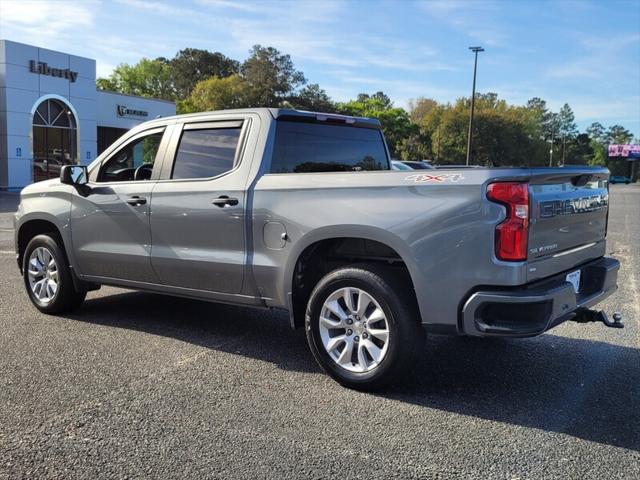 2021 Chevrolet Silverado 1500 4WD Crew Cab Short Bed Custom