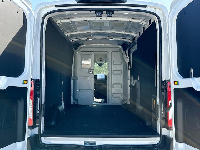 2022 Ford E-Transit-350 Cargo Van Unknown