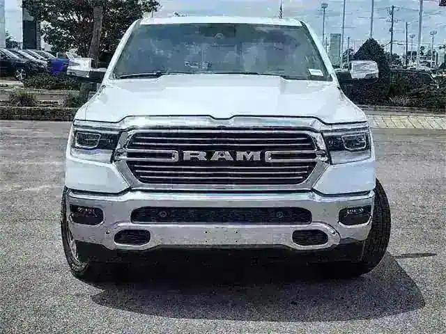 2023 RAM Ram 1500 RAM 1500 LARAMIE CREW CAB 4X4 57 BOX