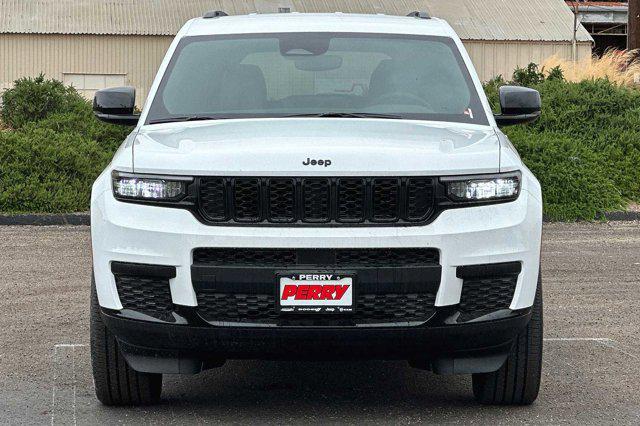 2023 Jeep Grand Cherokee L Altitude 4x2