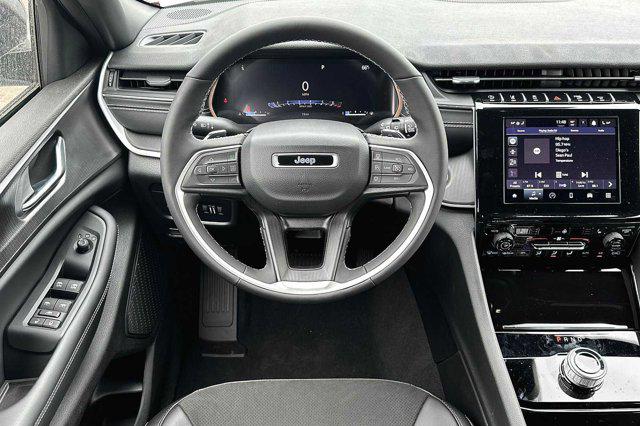 2023 Jeep Grand Cherokee L Altitude 4x2