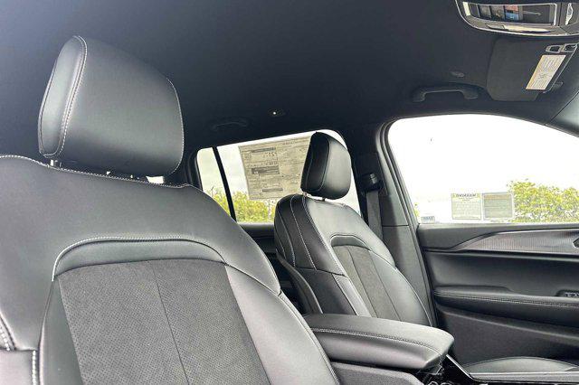 2023 Jeep Grand Cherokee L Altitude 4x2