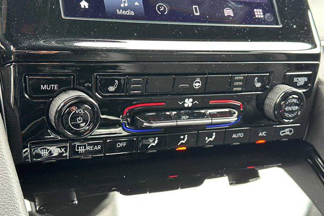 2023 Jeep Grand Cherokee L Altitude 4x2