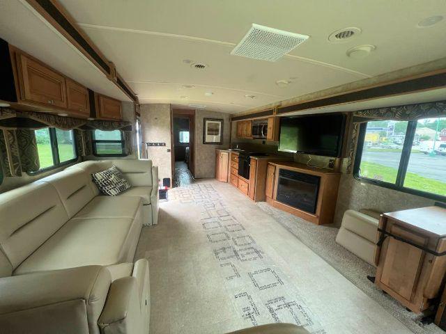 2015 Ford F-53 M-35G- Ford