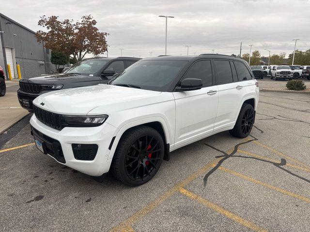 2022 Jeep Grand Cherokee Overland 4x4 2022 Jeep Grand Cherokee Overland 4x4