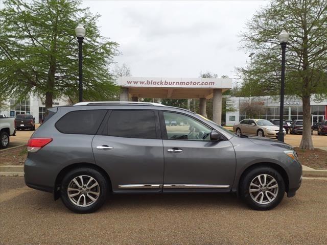 2015 Nissan Pathfinder SL