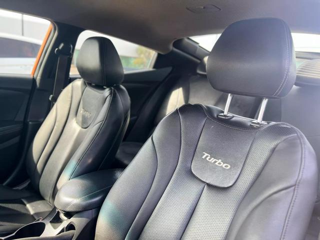2015 Hyundai Veloster Turbo