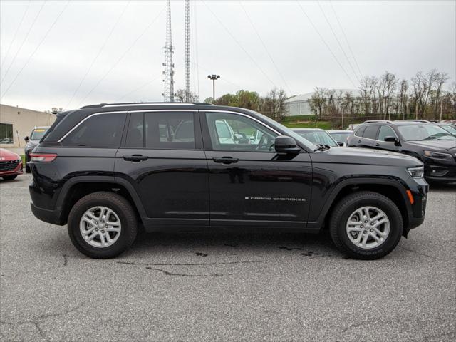 2023 Jeep Grand Cherokee Laredo 4x4