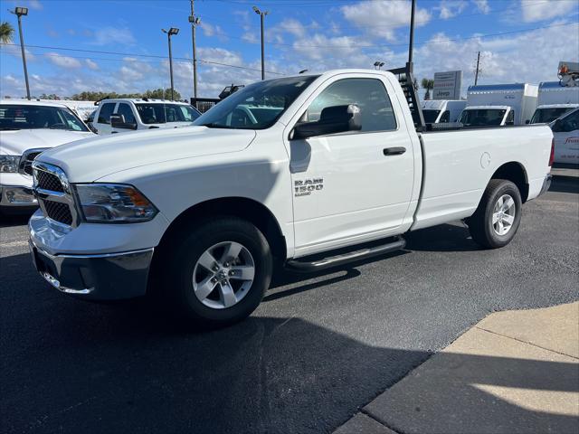 2023 RAM Ram 1500 Classic RAM 1500 CLASSIC TRADESMAN REGULAR CAB 4X4 8 BOX