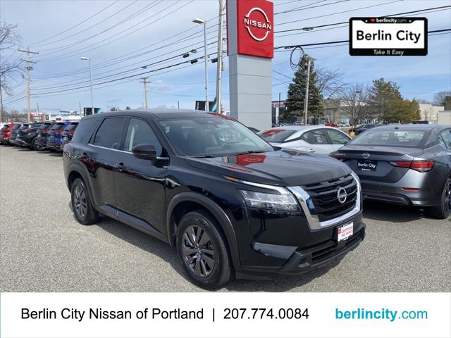 2022 Nissan Pathfinder S 4WD