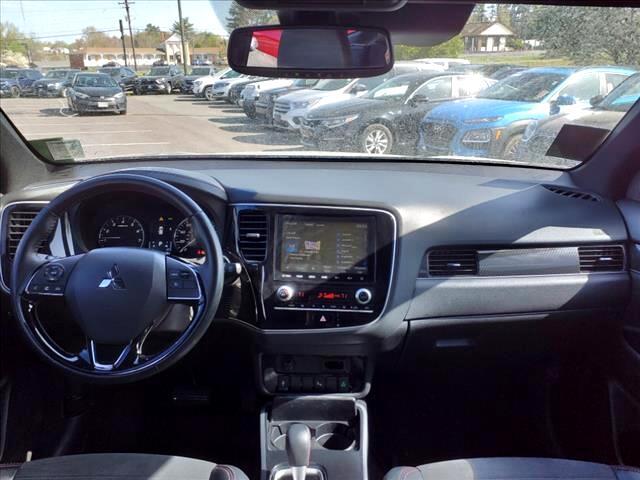 2020 Mitsubishi Outlander SE 2.4