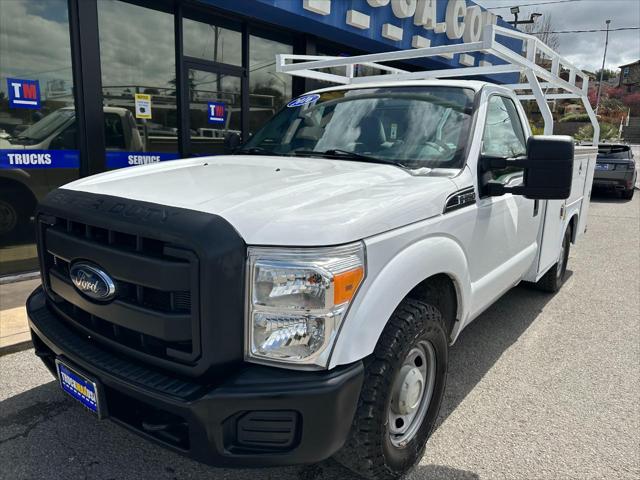 2016 Ford F-250 UTILITY TRUCK