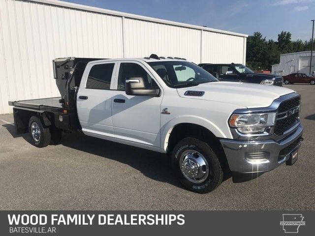 2023 RAM Ram 3500 Chassis Cab RAM 3500 TRADESMAN CREW CAB CHASSIS 4X4 60 CA