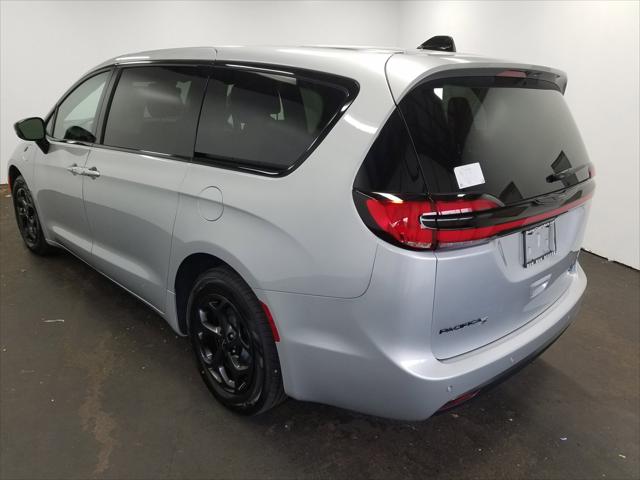 2023 Chrysler Pacifica Plug-In Hybrid PACIFICA PLUG-IN HYBRID LIMITED