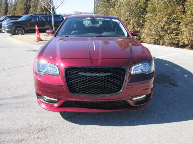 2023 Chrysler Chrysler 300 300 TOURING L RWD