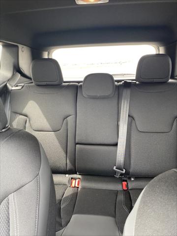2022 Jeep Renegade RENEGADE ALTITUDE 4X4
