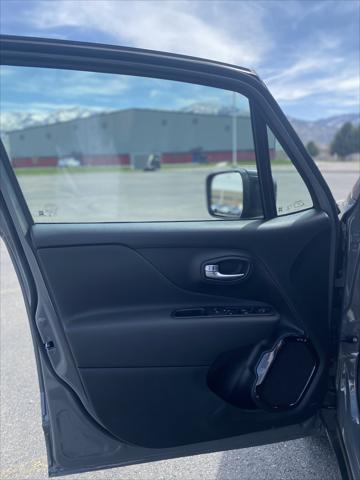 2022 Jeep Renegade RENEGADE ALTITUDE 4X4