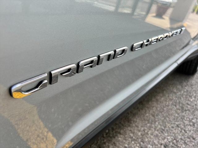 2022 Jeep Grand Cherokee L Laredo 4x4