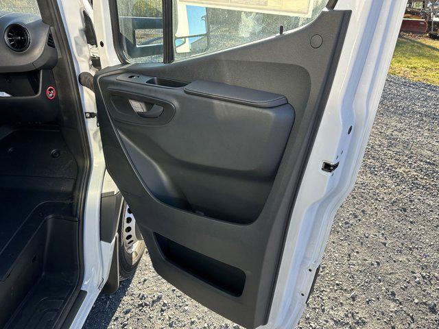 2023 Mercedes-Benz Sprinter 4500 Chassis Standard Roof 4-Cyl Diesel HO