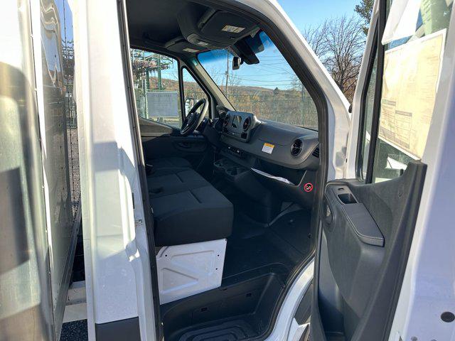 2023 Mercedes-Benz Sprinter 4500 Chassis Standard Roof 4-Cyl Diesel HO